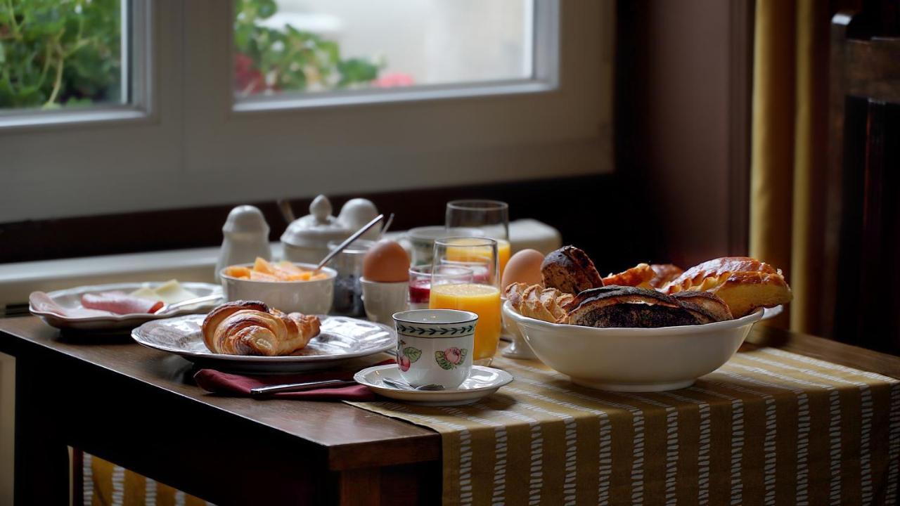 Au Chapitre Bed and Breakfast Rozoy-sur-Serre Εξωτερικό φωτογραφία