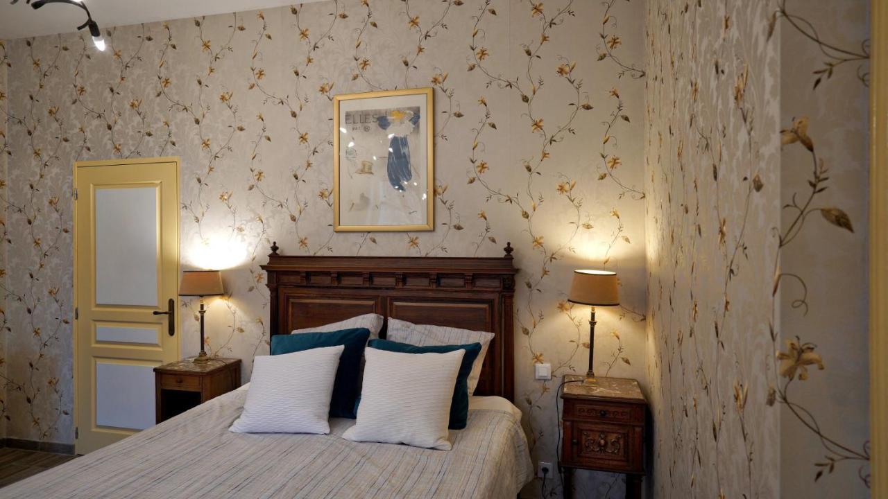 Au Chapitre Bed and Breakfast Rozoy-sur-Serre Εξωτερικό φωτογραφία